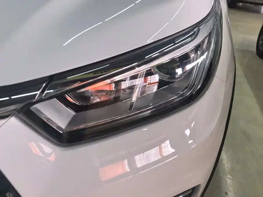BYD S2 2020