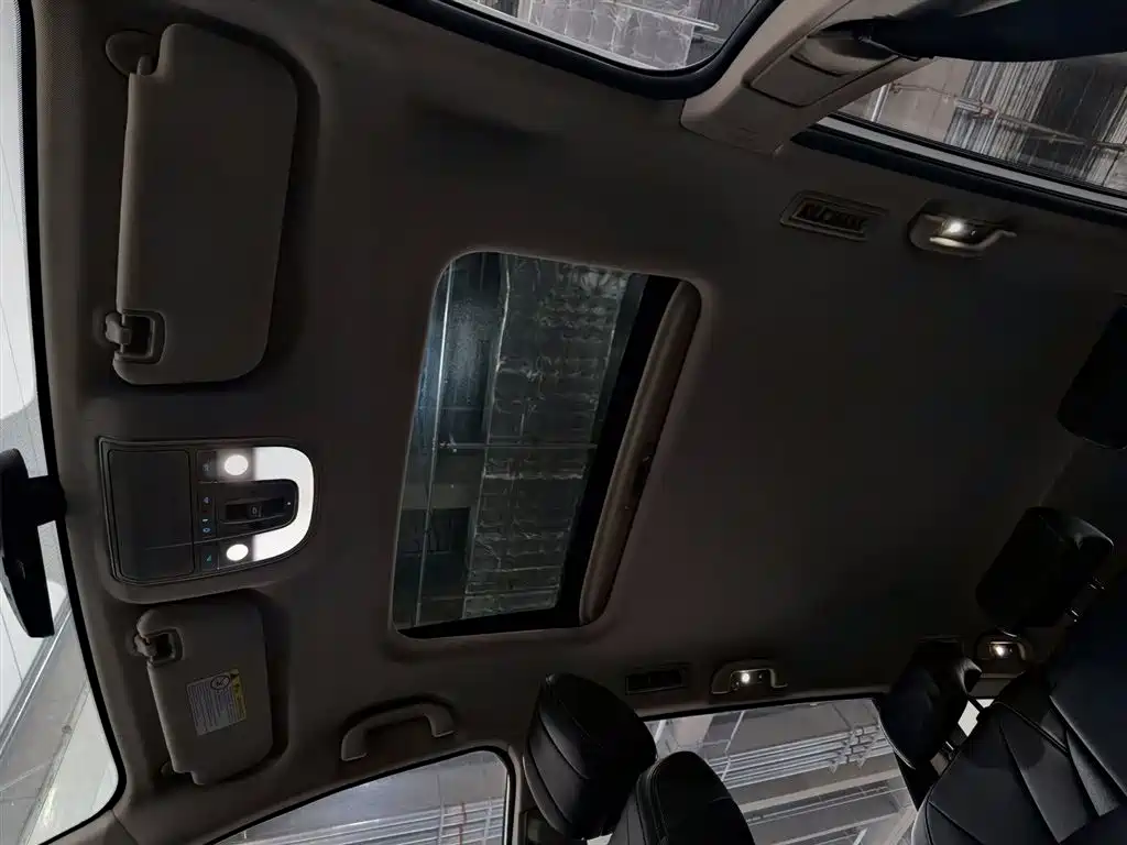 BYD MAX New Energy 2019 — фото 14