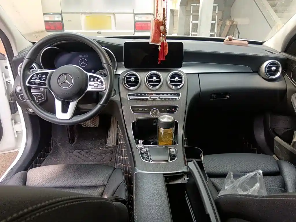 Mercedes-Benz C-Class 2021