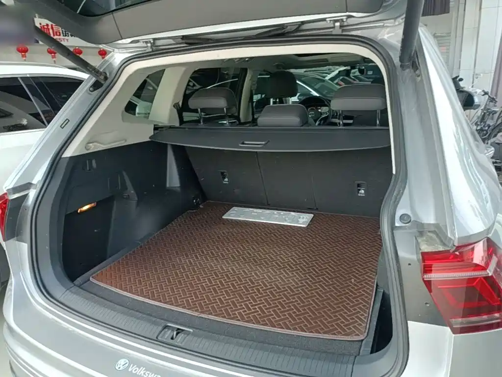 Volkswagen Tiguan L 2022 — фото 19