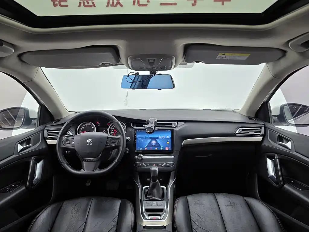 Peugeot 408 2017 — фото 13