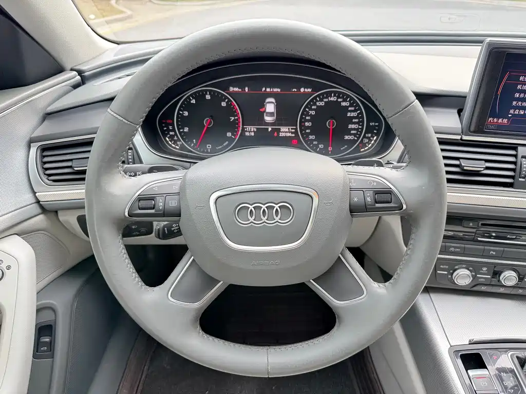 Audi A6L 2013 — фото 18