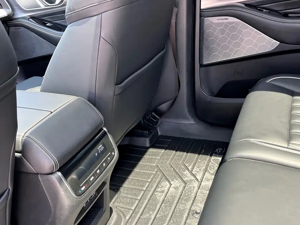 GAC Motor Trumpchi GS8 2022 — фото 27