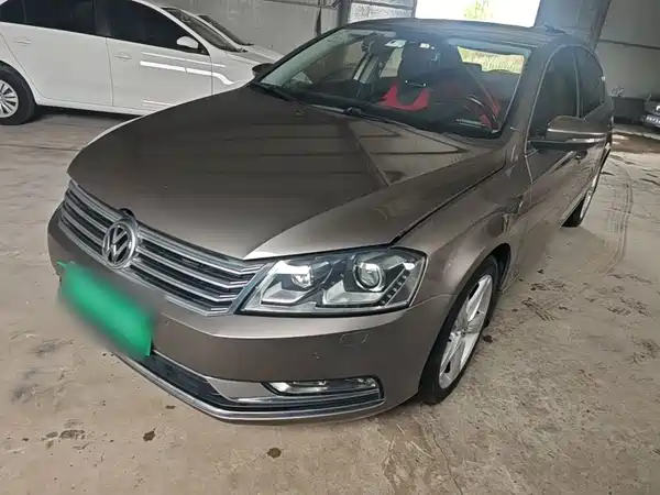 Volkswagen Magotan 2016