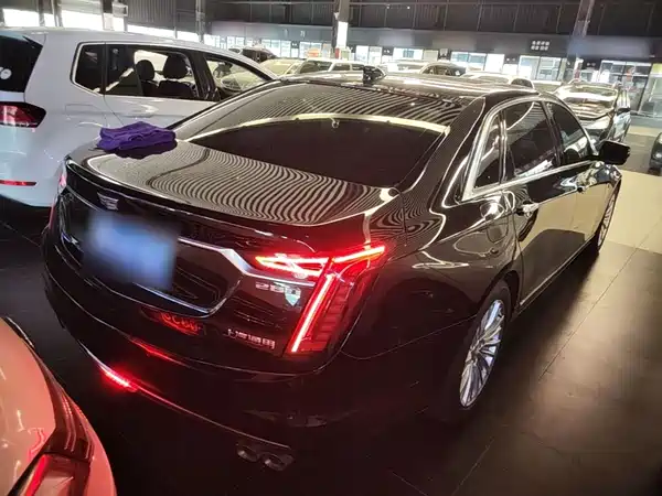 Cadillac CT6 2023