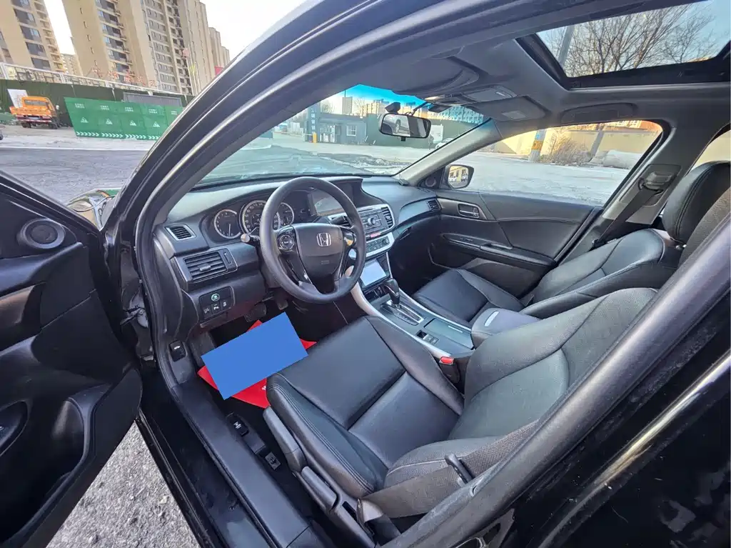 Honda Accord 2014 — фото 10