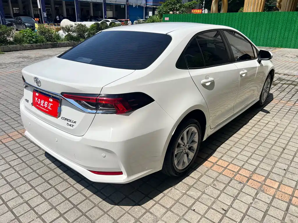 Toyota Corolla 2021 — фото 23