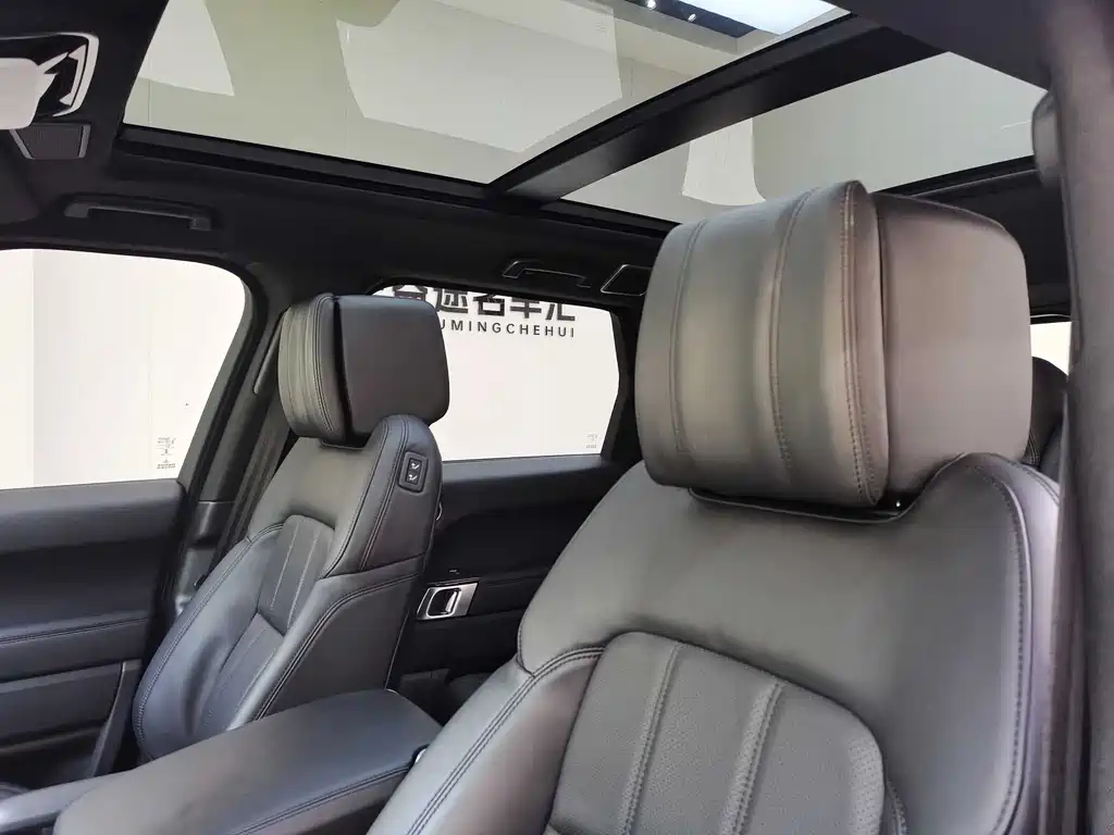 Land Rover Range Rover Sport New Energy 2019 — фото 12