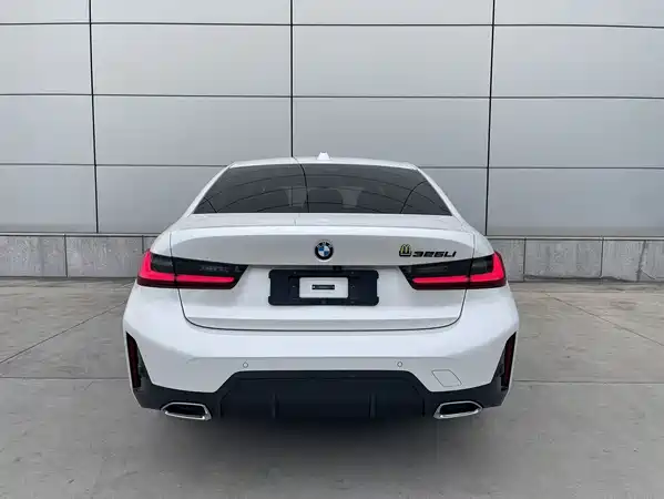 BMW 3 Series 2023