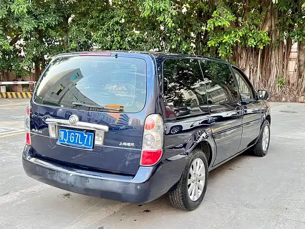 Buick GL8 2011