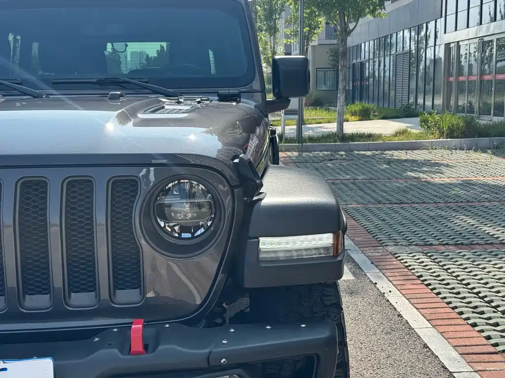 Jeep Wrangler 2021 — фото 17