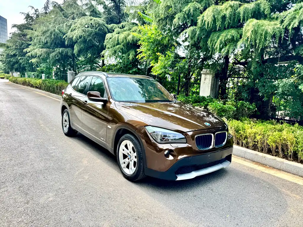 BMW X1 2012 — фото 5