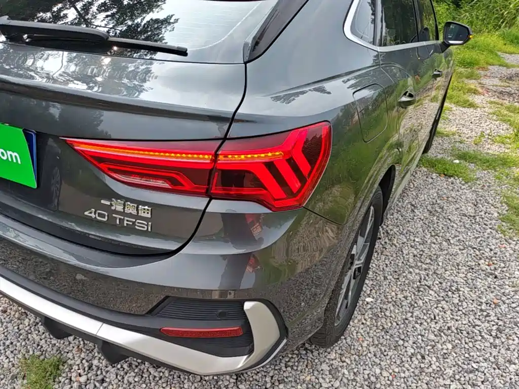 Audi Q3 Sportback 2021 — фото 8