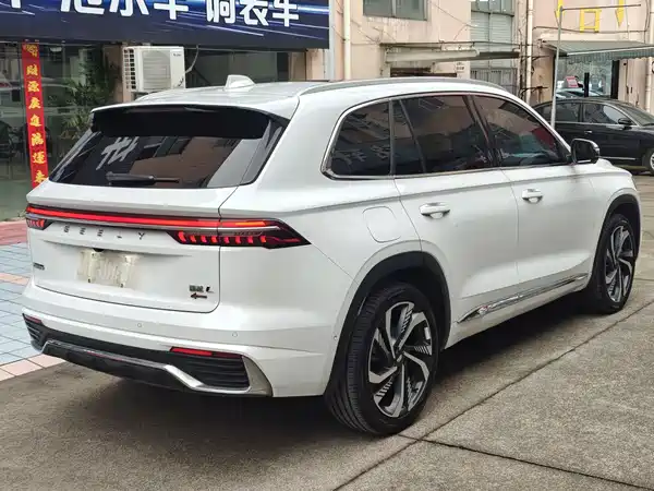 Geely Xingyue L 2021