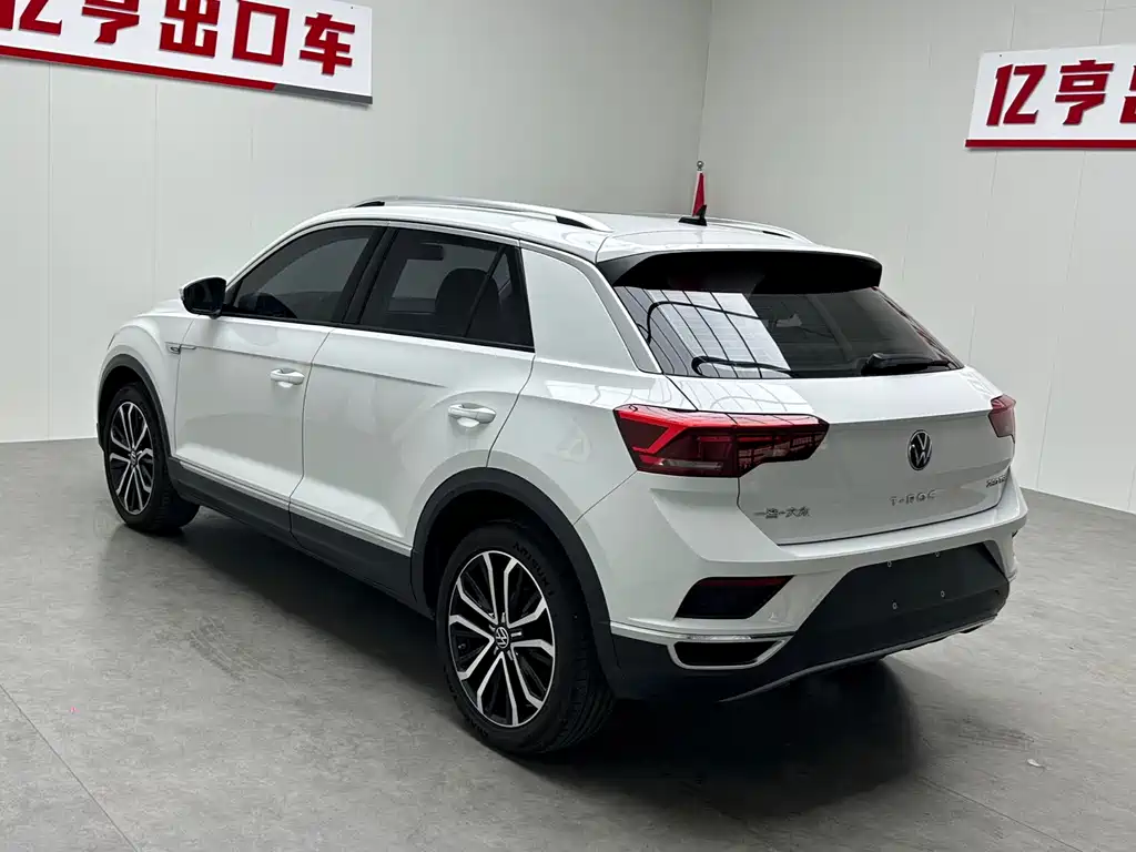 Volkswagen T-Roc 2021 — фото 18