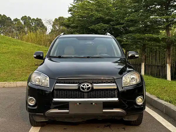 Toyota RAV4 2012