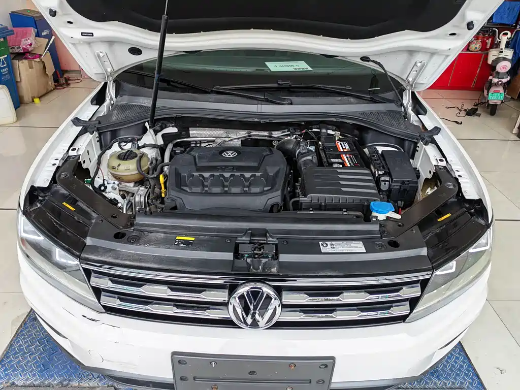 Volkswagen Tiguan L 2018 — фото 10