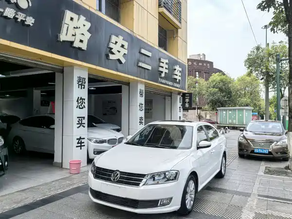 Volkswagen Lavida 2013