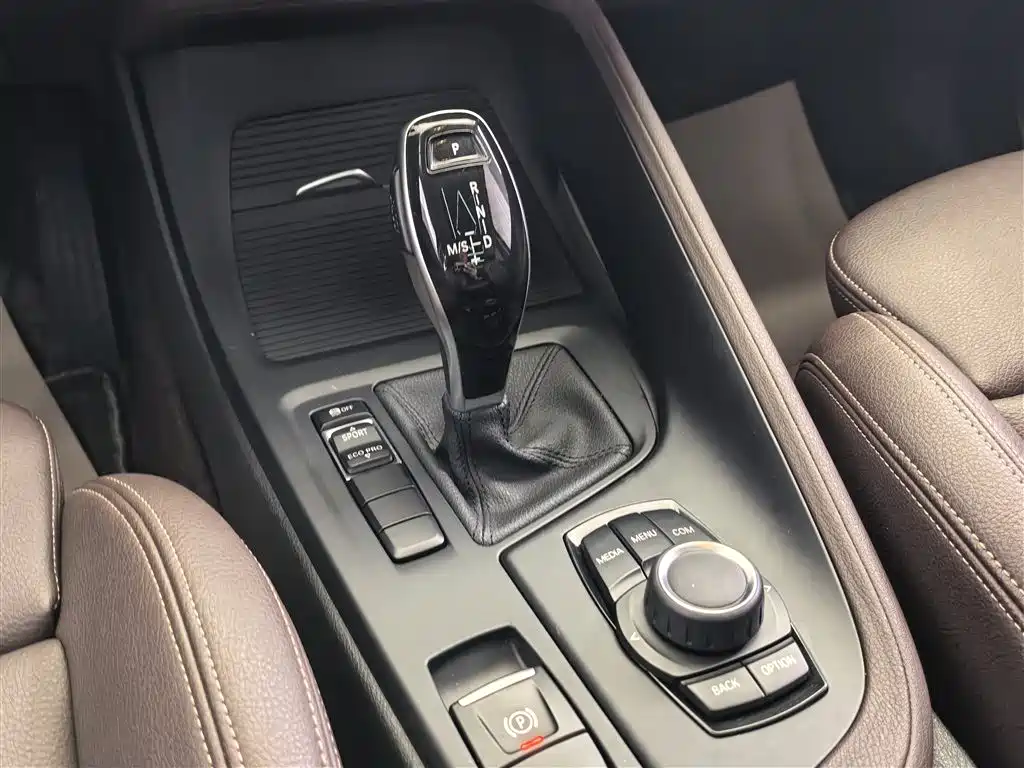 BMW X1 2019 — фото 12
