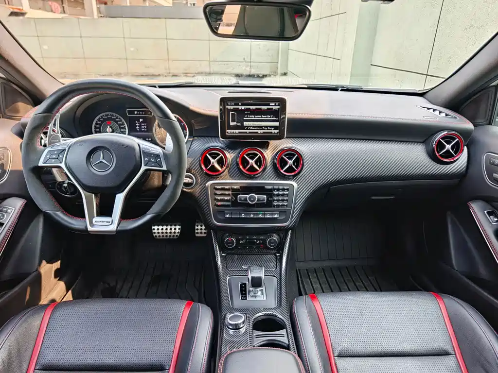 Mercedes-Benz A-Class AMG 2015 — фото 5