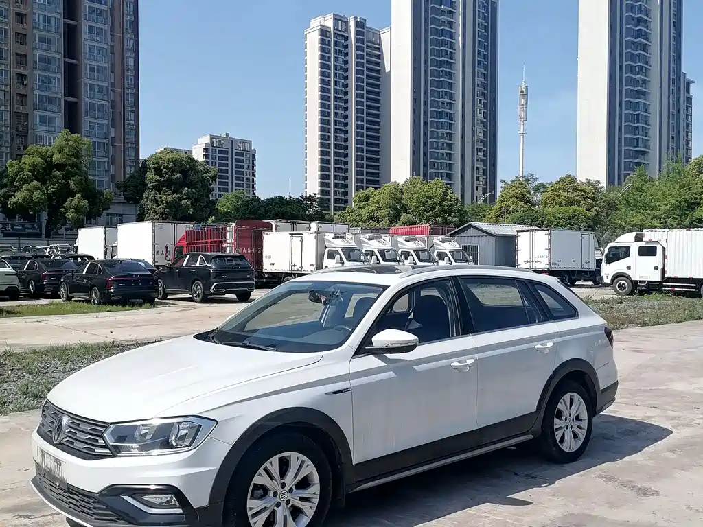 Volkswagen C-Trek 2016
