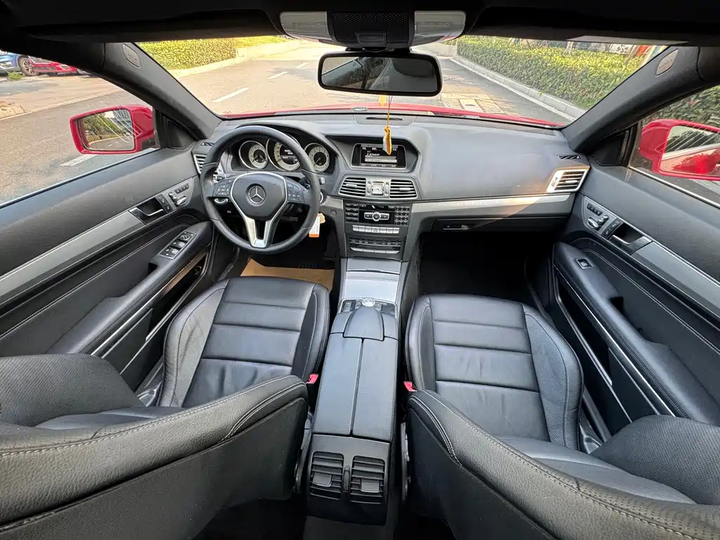 Mercedes-Benz E-Class 2014 — фото 17