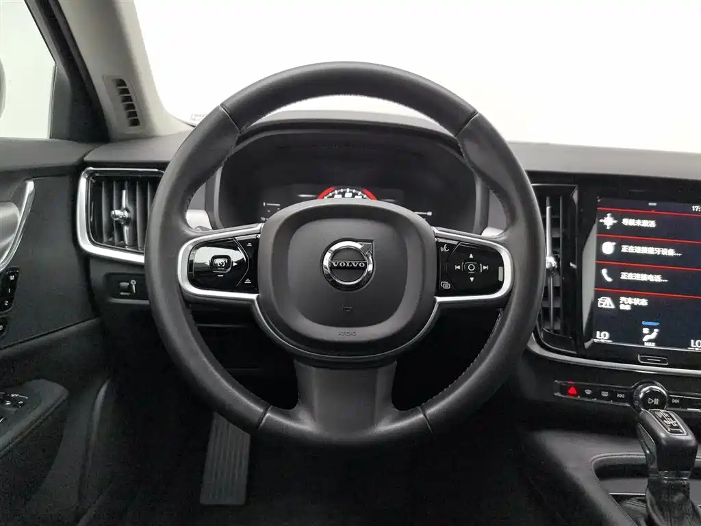 Volvo S90 2018 — фото 11