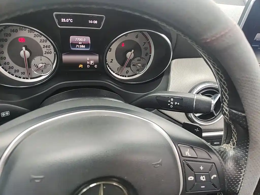 Mercedes-Benz GLA 2017 — фото 10