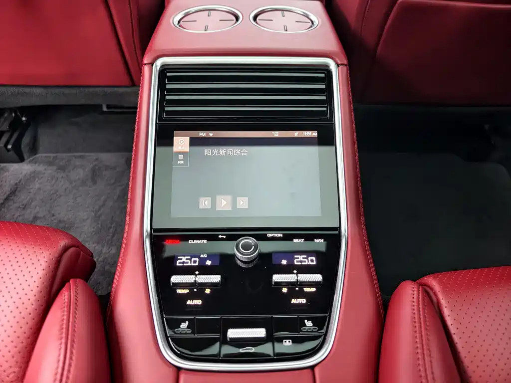 Porsche Panamera 2021 — фото 18