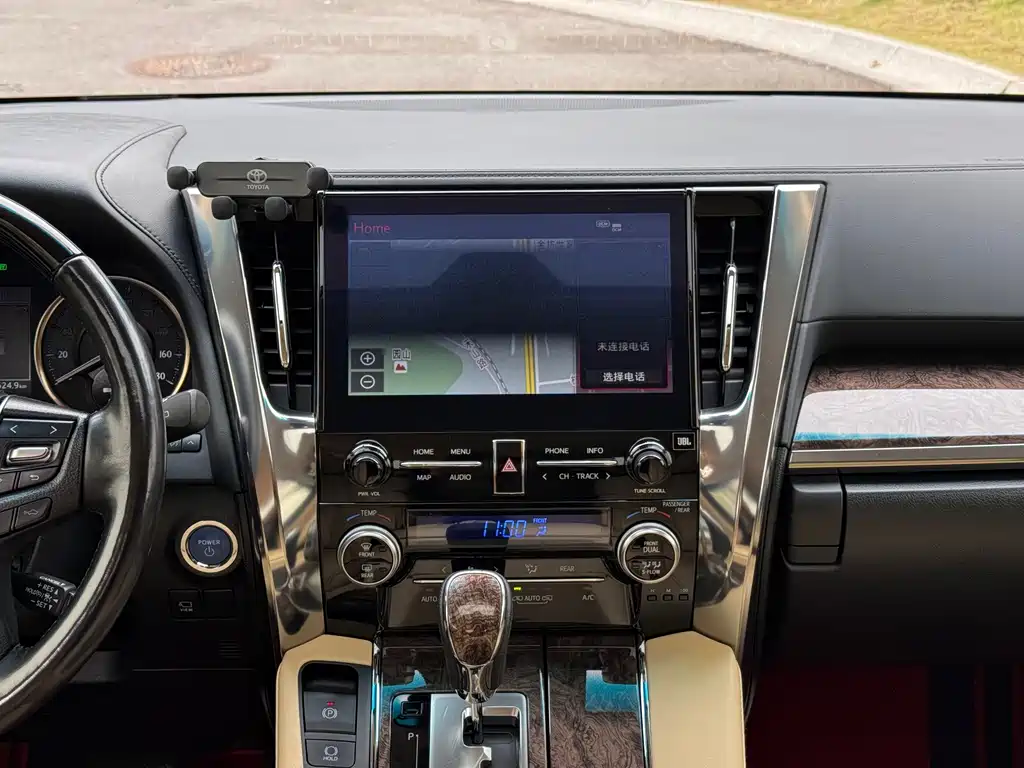 Toyota Alphard 2021 — фото 10