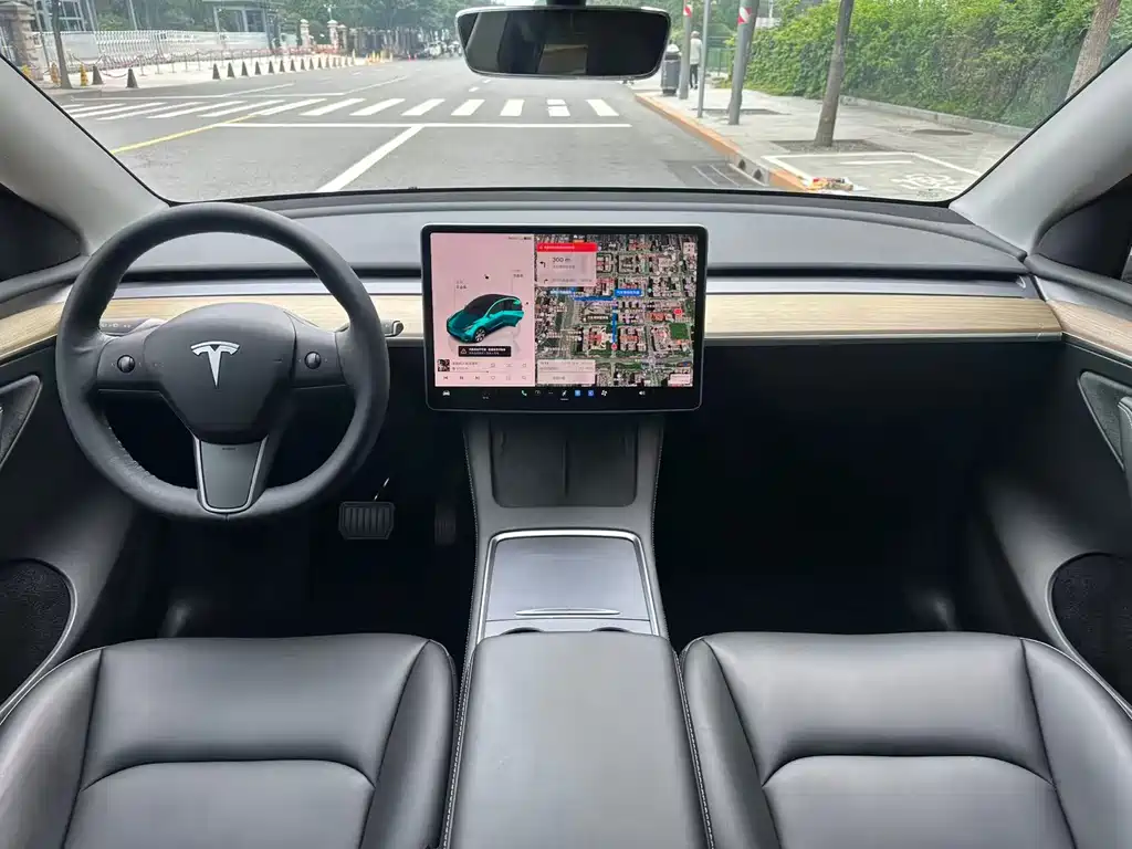 Tesla Model Y 2022 — фото 12