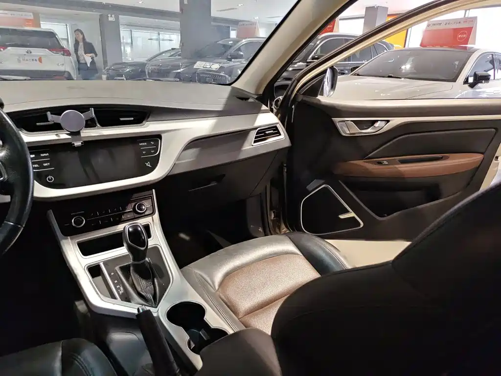 Geely Vision 2018 — фото 19