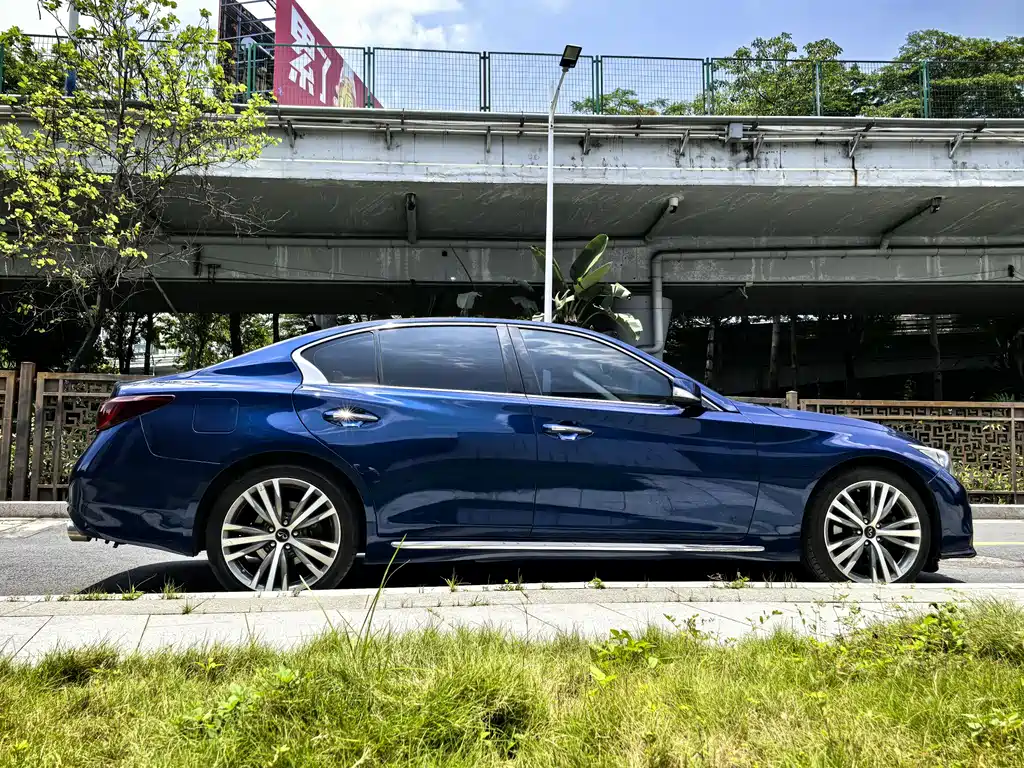 Infiniti Q50L 2019 — фото 12