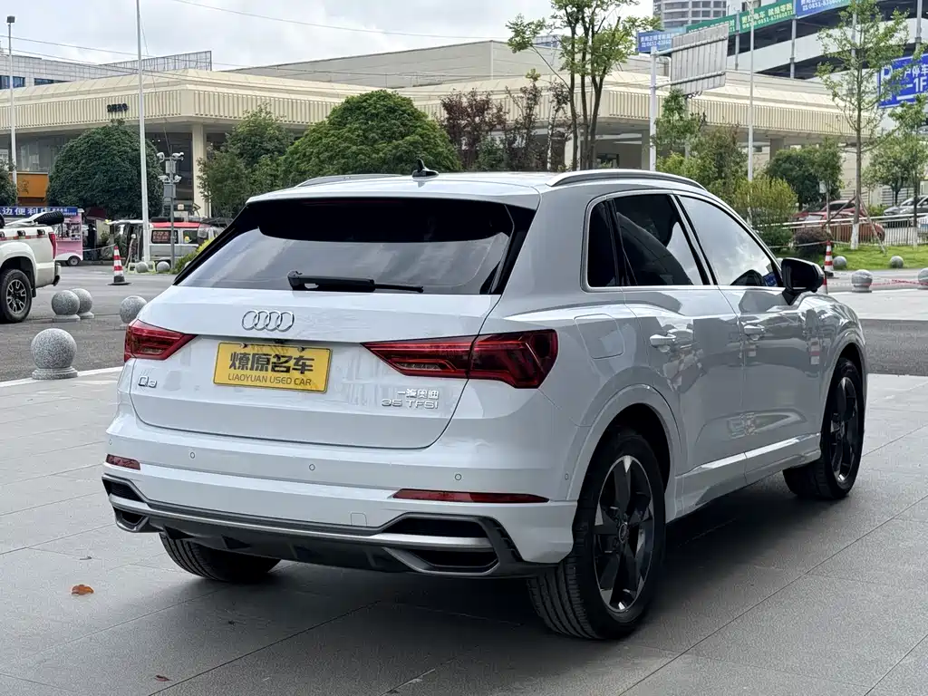 Audi Q3 2021