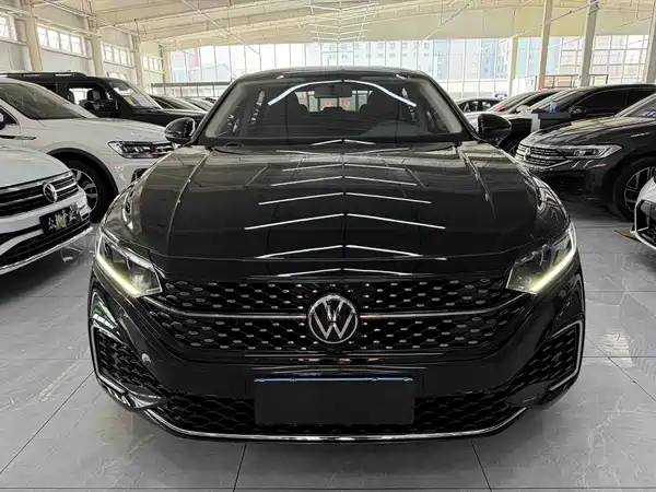 Volkswagen Passat 2022