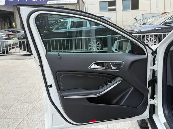 Mercedes-Benz GLA 2019