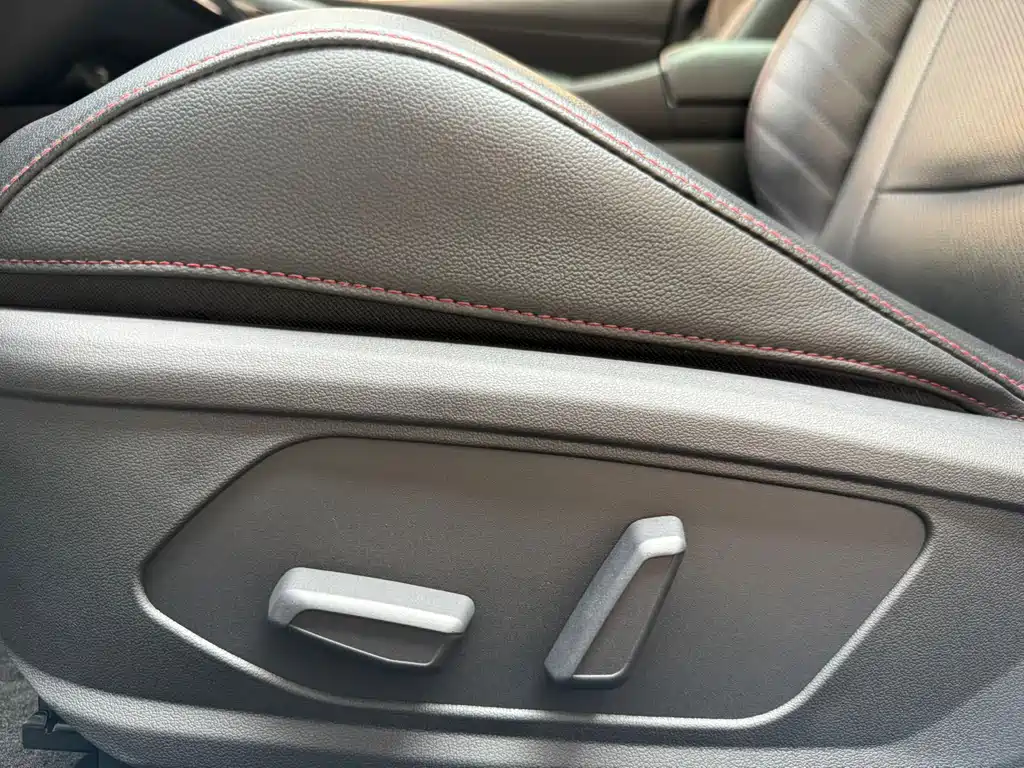 Hyundai Elantra 2021 — фото 20