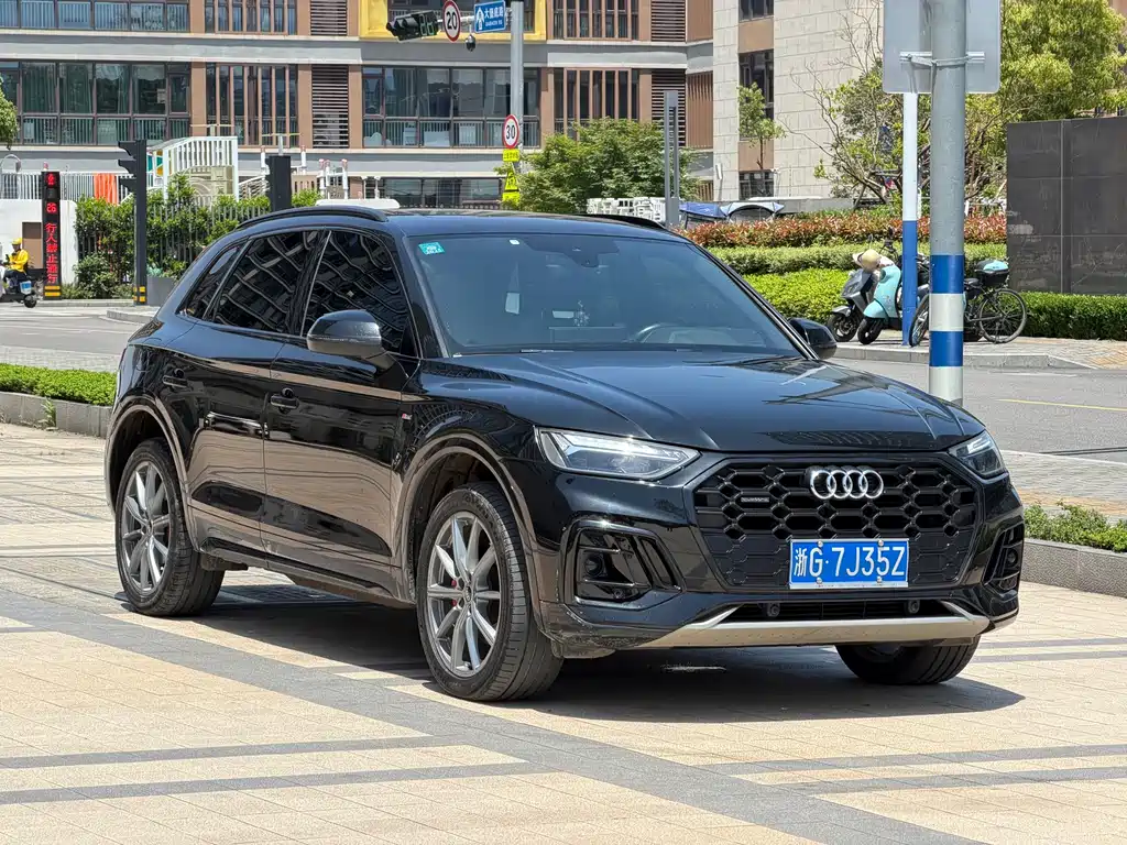 Audi Q5L 2023 — фото 3