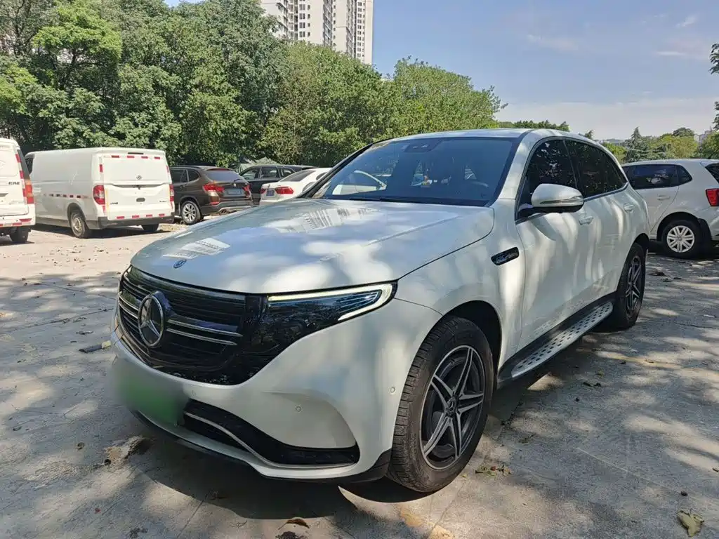 Mercedes-Benz EQC 2020 — фото 2