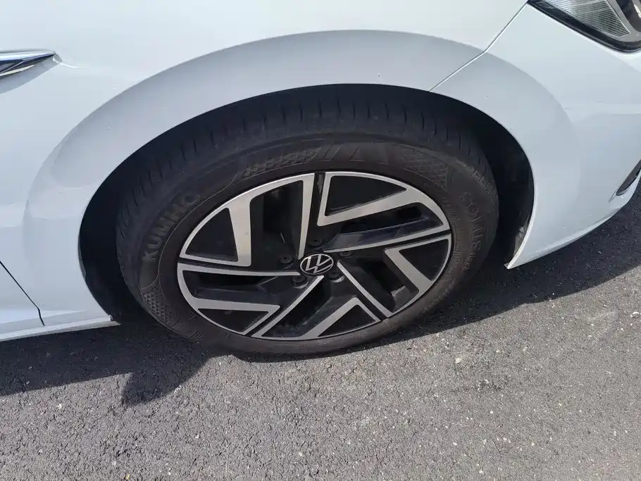 Volkswagen Sagitar 2023