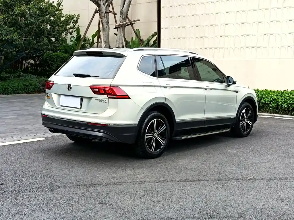 Volkswagen Tiguan L 2020 — фото 4