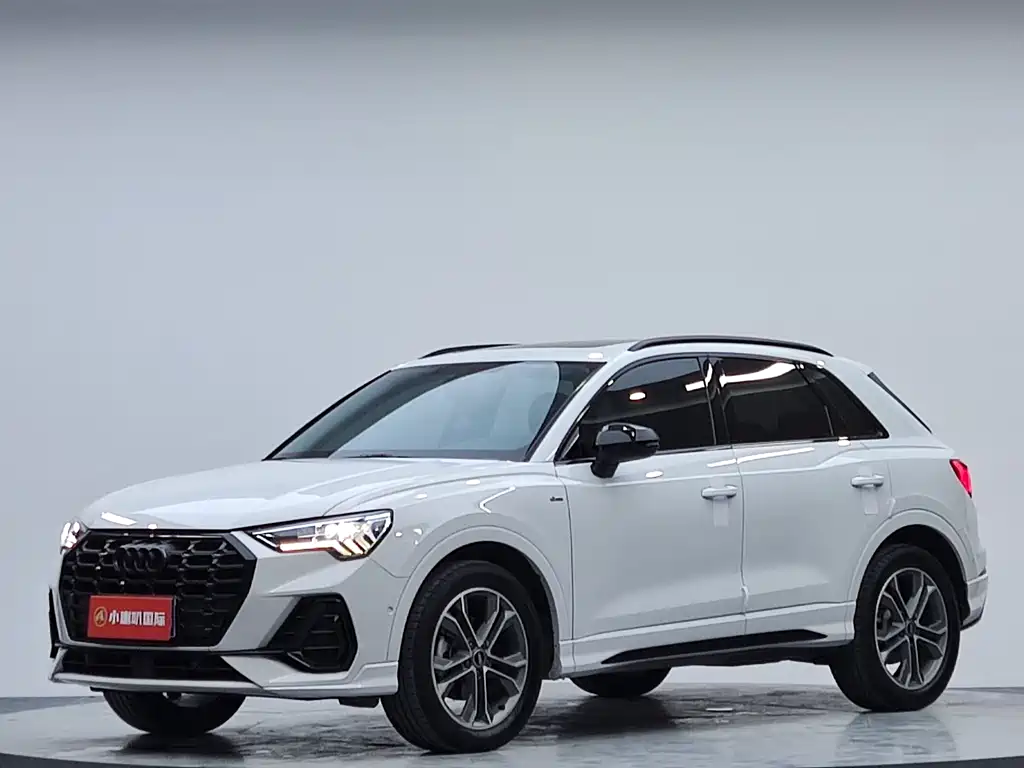 Audi Q3 2022 — фото 2
