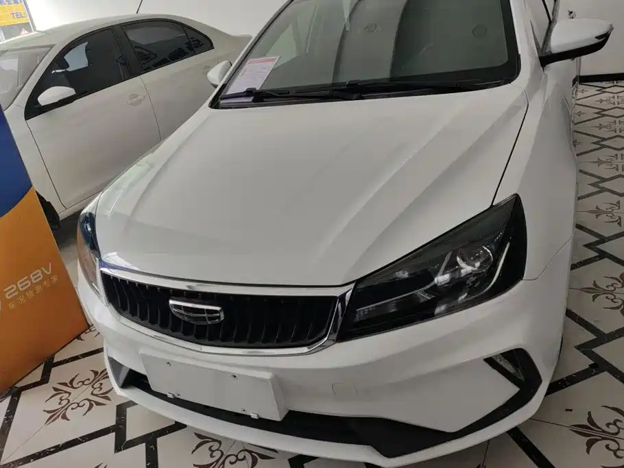 Geely Emgrand 2021