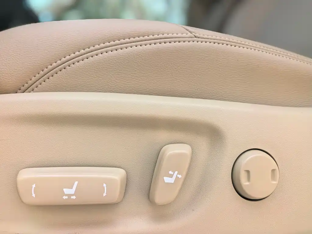 Toyota Prado 2015 — фото 20