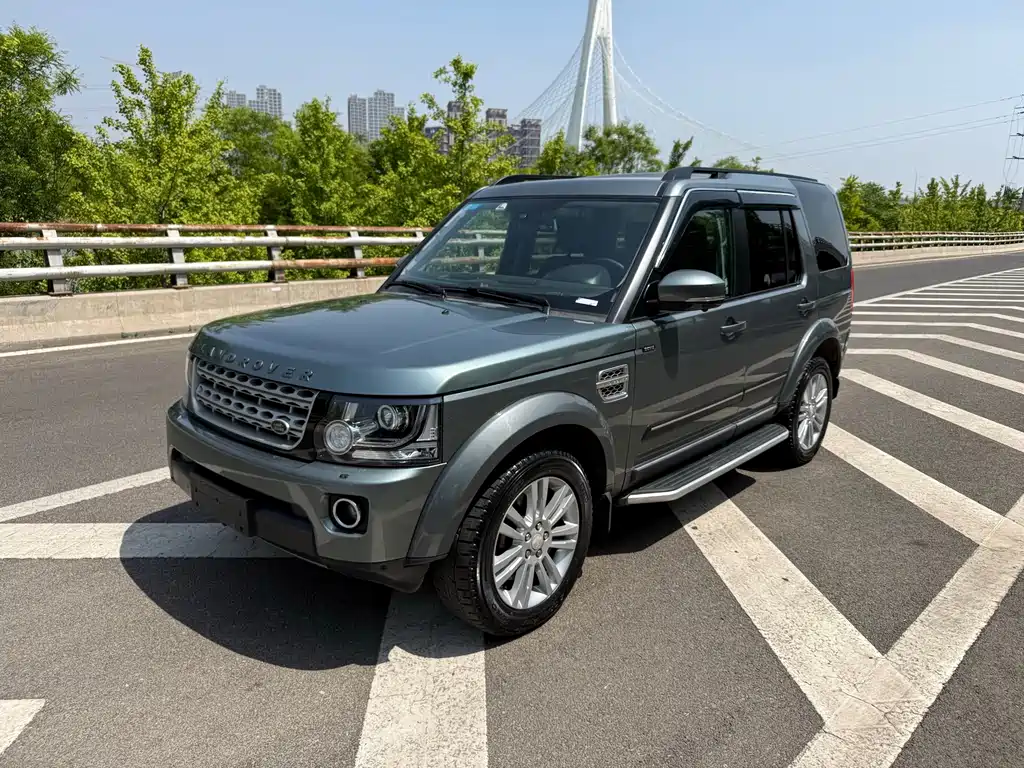 Land Rover Discovery 2014 — фото 1