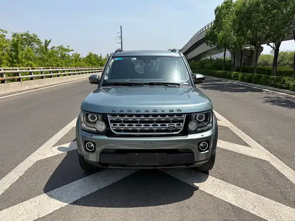 Land Rover Discovery 2014