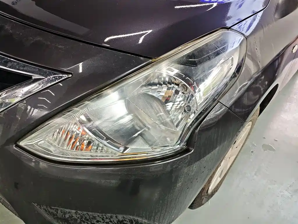 Nissan Sunny 2015 — фото 18