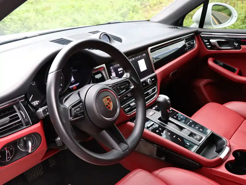 Porsche Macan 2023 — фото 13