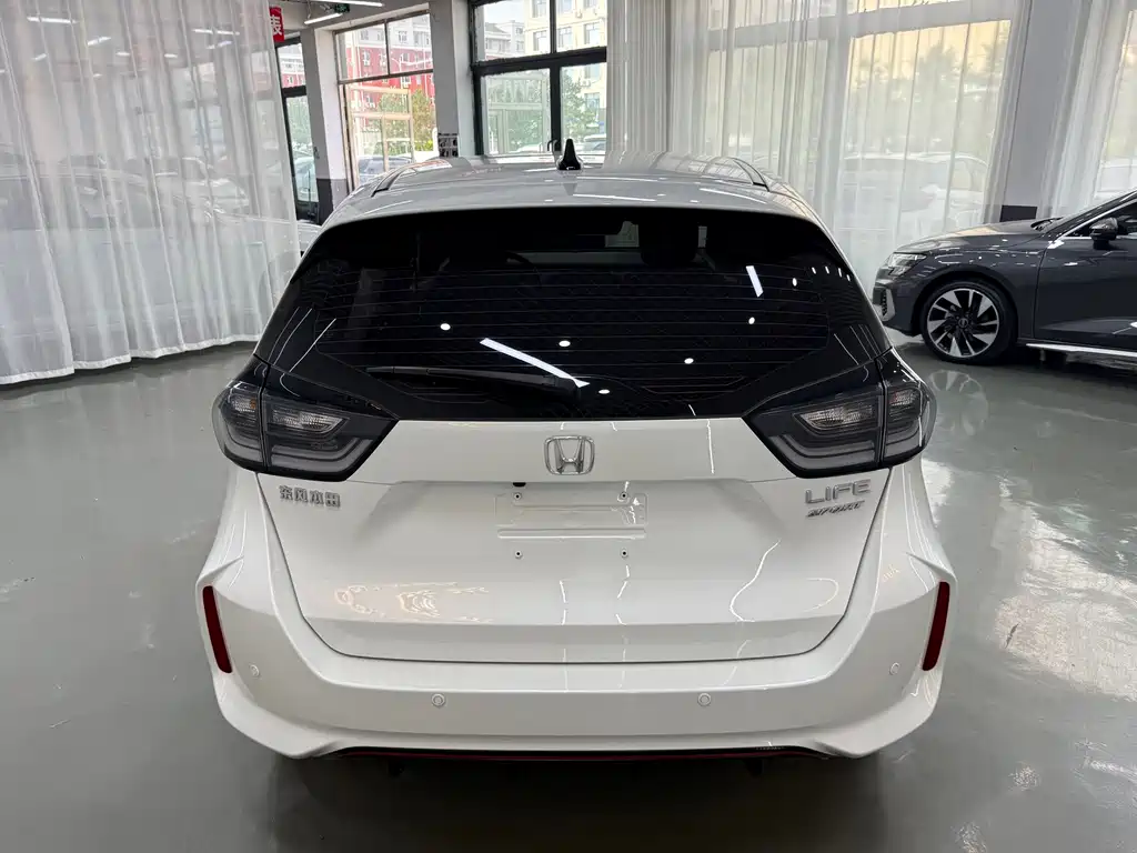 Honda LIFE 2023