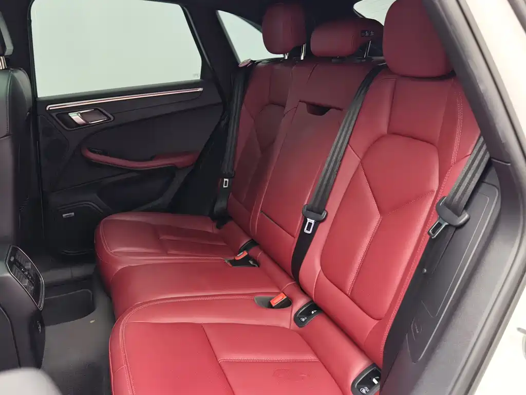 Porsche Macan 2022 — фото 13